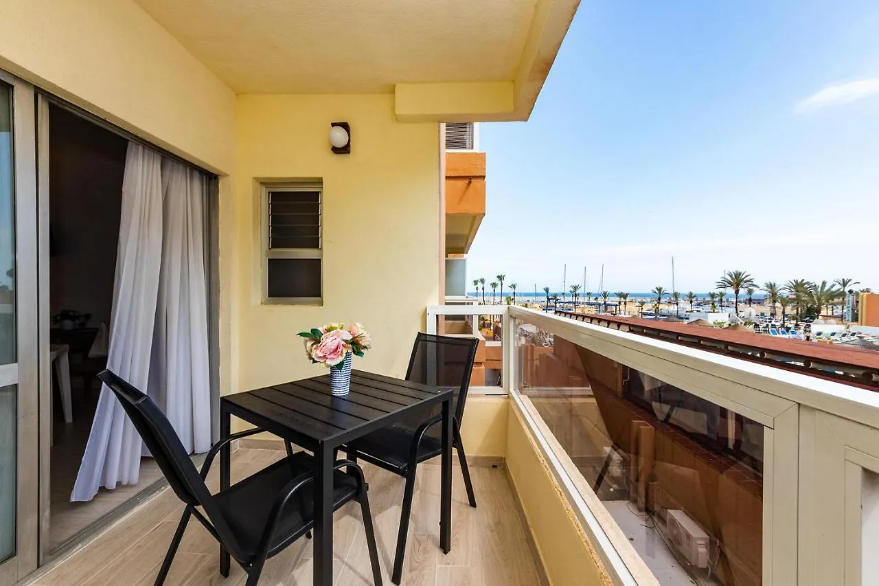 Private Studio Pyr By The Beach Promenade - Shared Pool Available Apartment Fuengirola