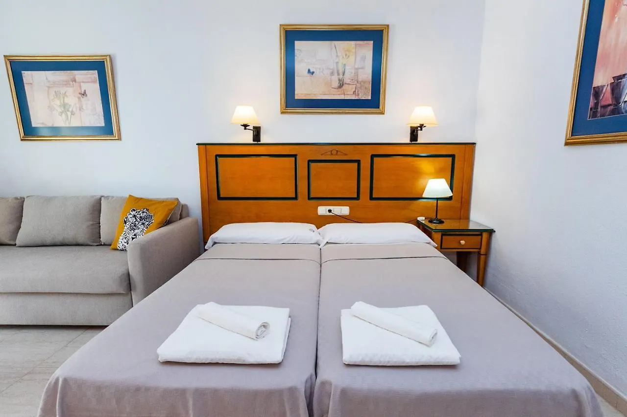 Private Studio Pyr By The Beach Promenade - Shared Pool Available Fuengirola Apartamento