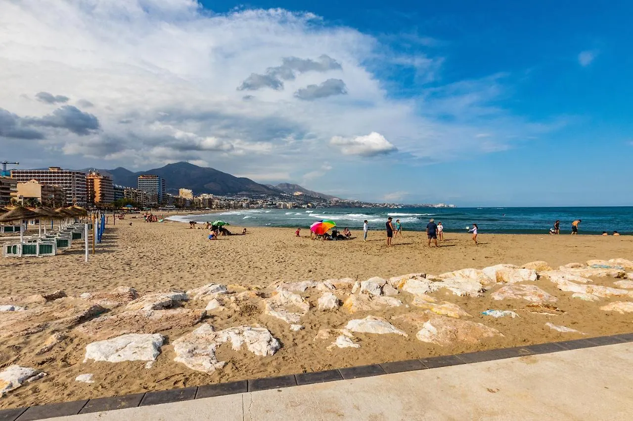 Private Studio Pyr By The Beach Promenade - Shared Pool Available Fuengirola 0*,  España