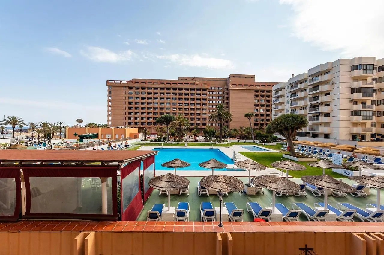 Private Studio Pyr By The Beach Promenade - Shared Pool Available Fuengirola